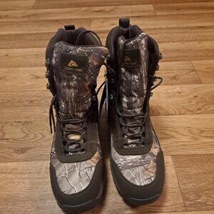 Ozark Trail Men's Brown and Tan Boots